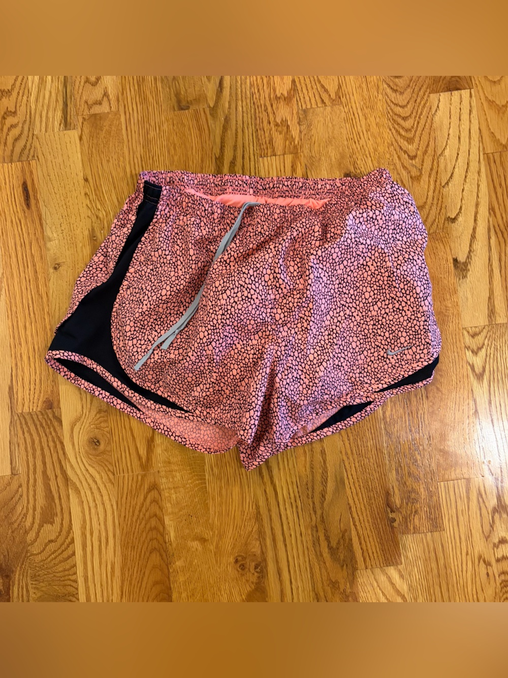 Nike Women’s Pink Black Patterned Athletic Shorts Size Medium